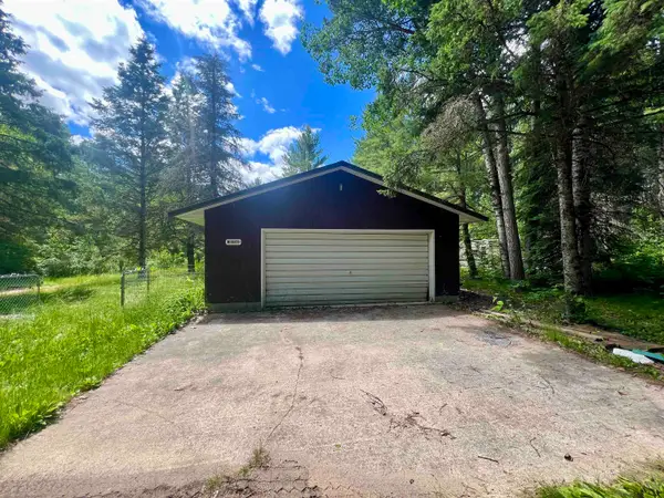 N15475 Hardwoods Road, AMBERG, WI 54102