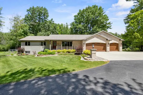 W2384 Sequin Road, MARINETTE, WI 54143