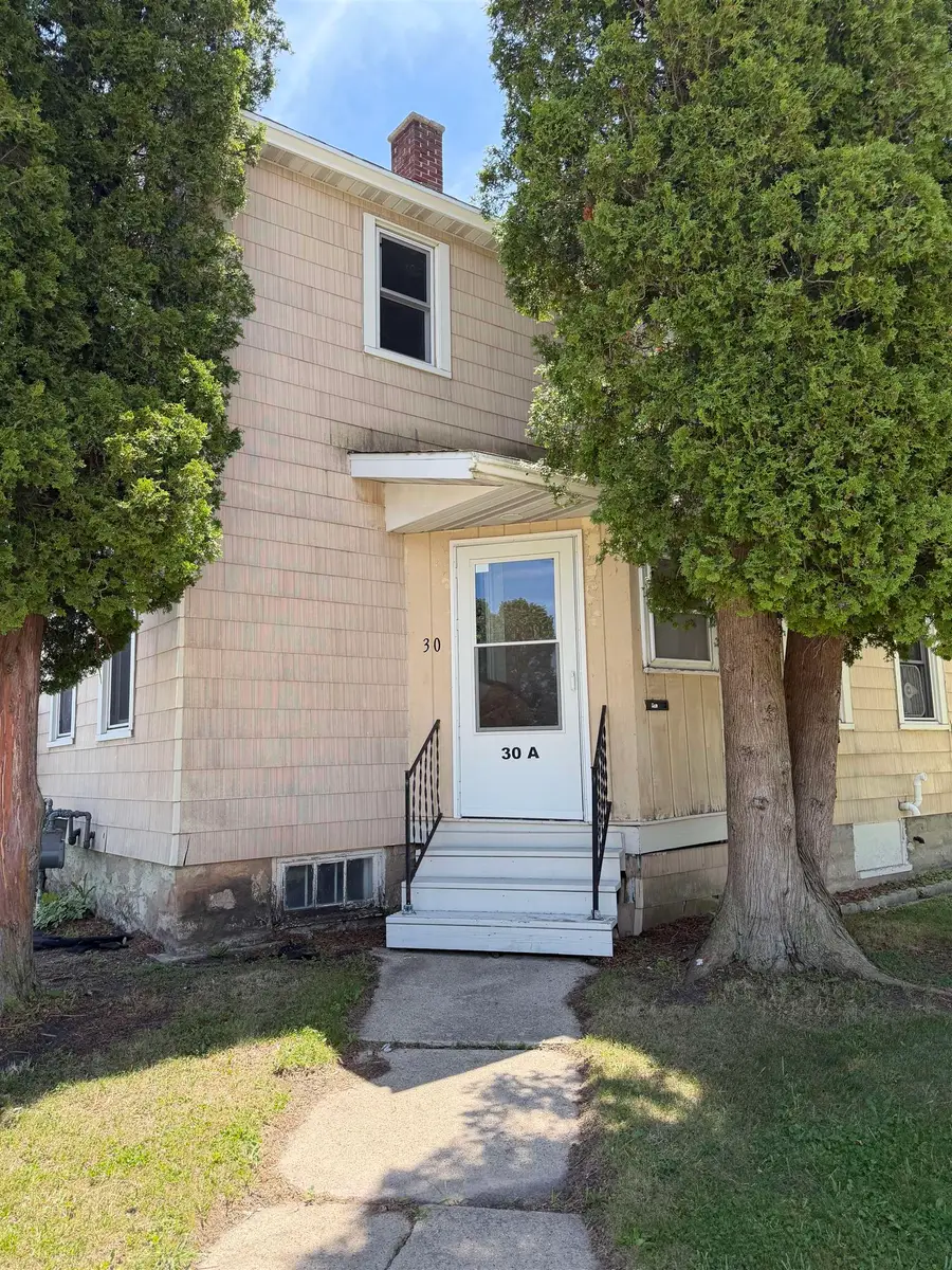 30 E 10th Street, Fond Du Lac, WI 54935-5015 - #2