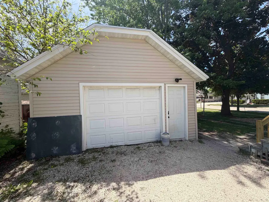 30 E 10th Street, Fond Du Lac, WI 54935-5015 - #3