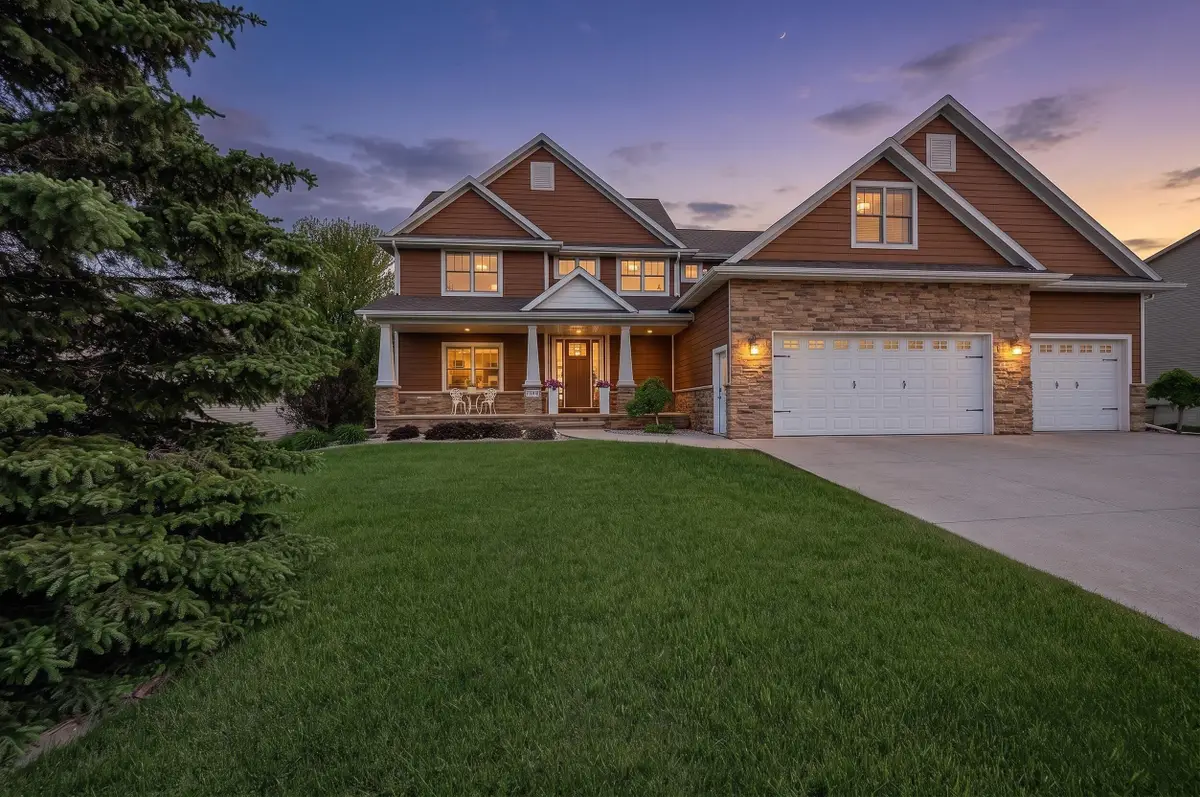 2017 Higgins Hill, De Pere, WI 54115-1684 - #1
