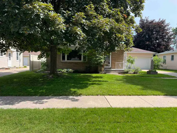 1673 Juniper Drive, GREEN BAY, WI 54302-2335