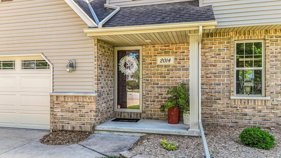 2014 Charles Street, De Pere, WI 54115 - #2