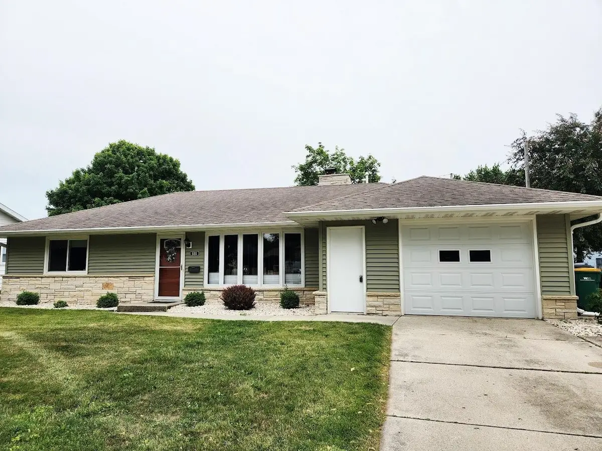688 W Division Street, Fond Du Lac, WI 54935-3082 - #1