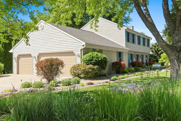 2920 Thunderbyrd Trail, GREEN BAY, WI 54313-5800