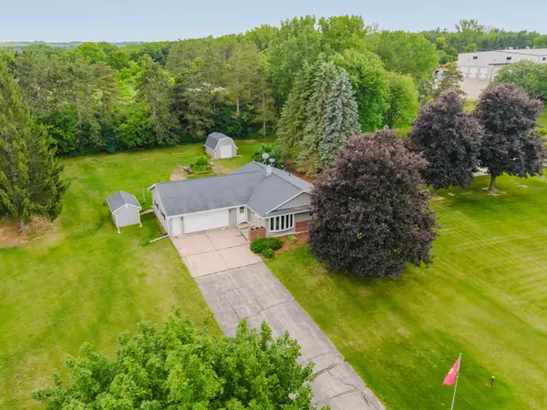 W685 Meadow Drive, GREEN LAKE, WI 54941