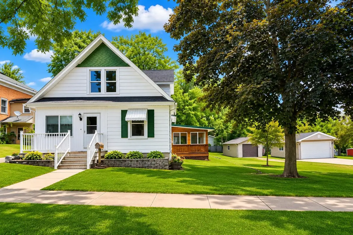 110 S Swetting Street, Berlin, WI 54923 - #1