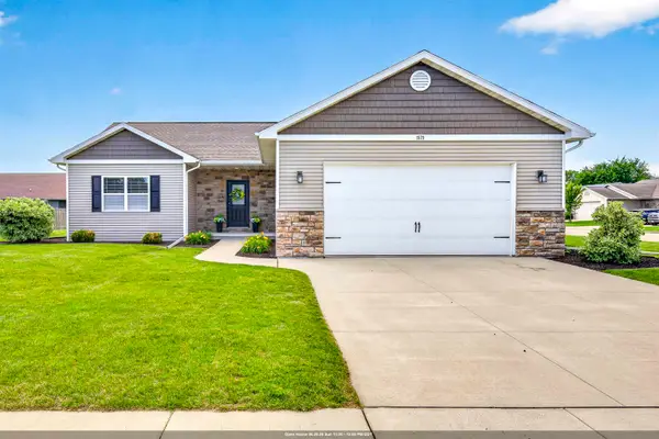 1579 Lone Oak Drive, NEENAH, WI 54956