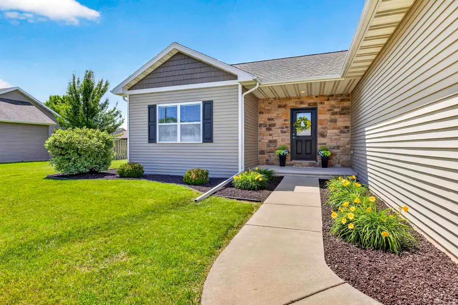 1579 Lone Oak Drive, Neenah, WI 54956 - #3