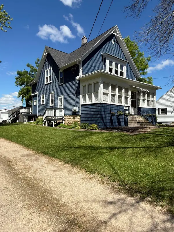 531 N Main Street, SEYMOUR, WI 54165
