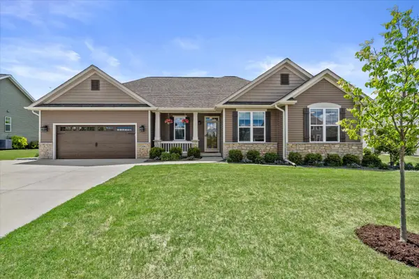 335 Deer Meadow Drive, FREDONIA, WI 53021