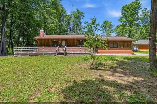 N8277 E Mecan Lane, NESHKORO, WI 54960