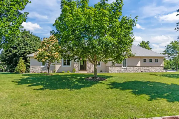N1421 Meadow Park Drive, GREENVILLE, WI 54942-8756