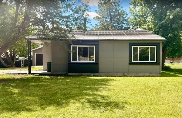 919 W 4th Avenue, OSHKOSH, WI 54902