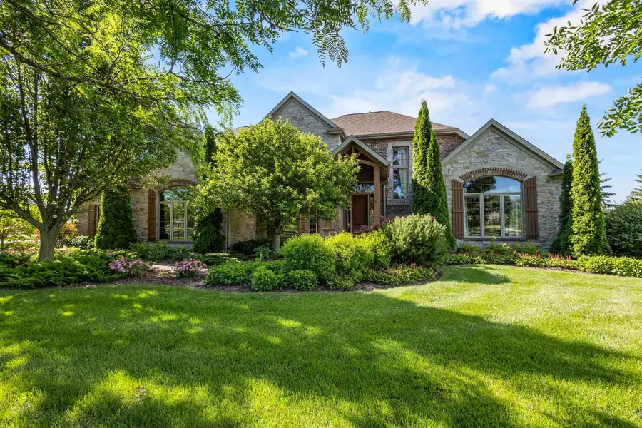 W3493 Equestrian Trail, Freedom, WI 54913 - #2
