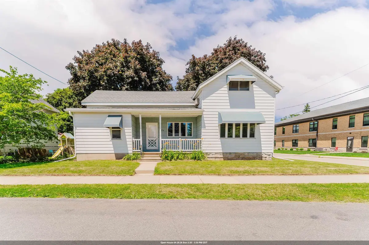 234 W 18th Avenue, Oshkosh, WI 54902 - #1