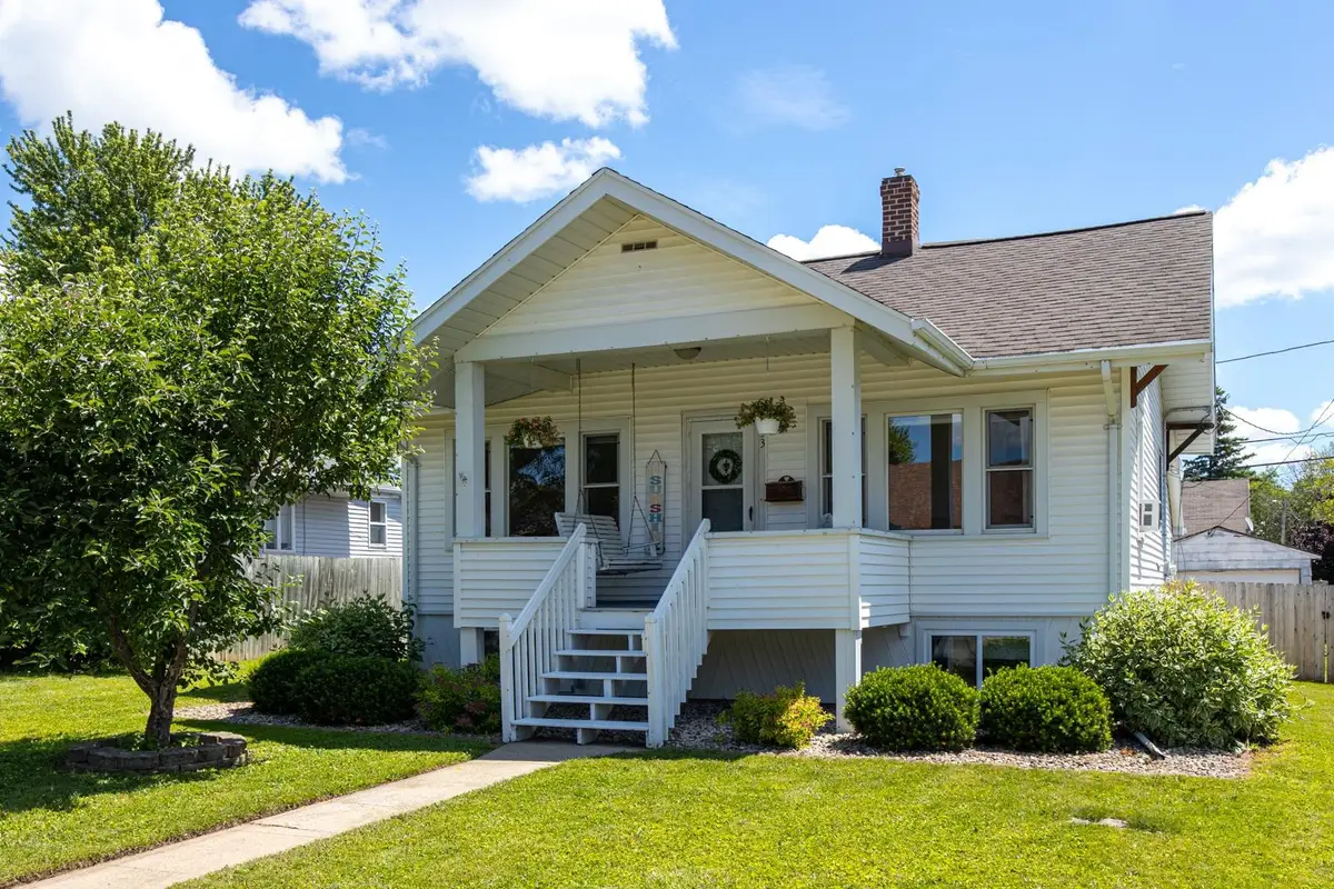 233 S Main Street, Kimberly, WI 54136-1940 - #1
