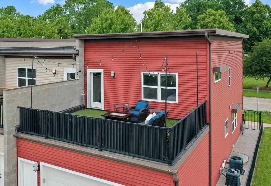 318 N Van Buren Street, Green Bay, WI 54301-4829 - #2