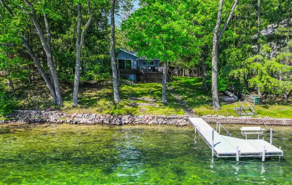 N6524 S Long Lake Road, WAUPACA, WI 54981