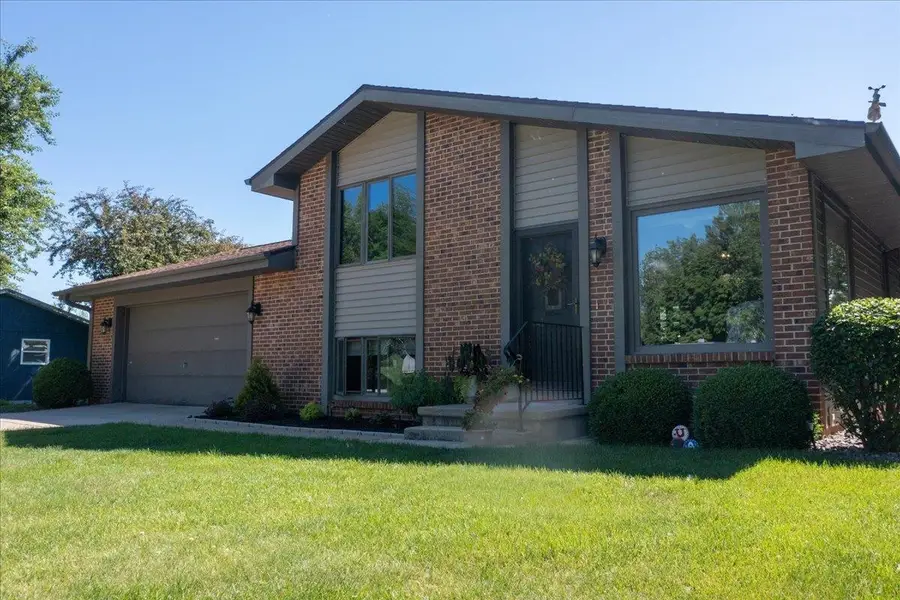 4360 Swallow Banks Lane, Oshkosh, WI 54904 - #2
