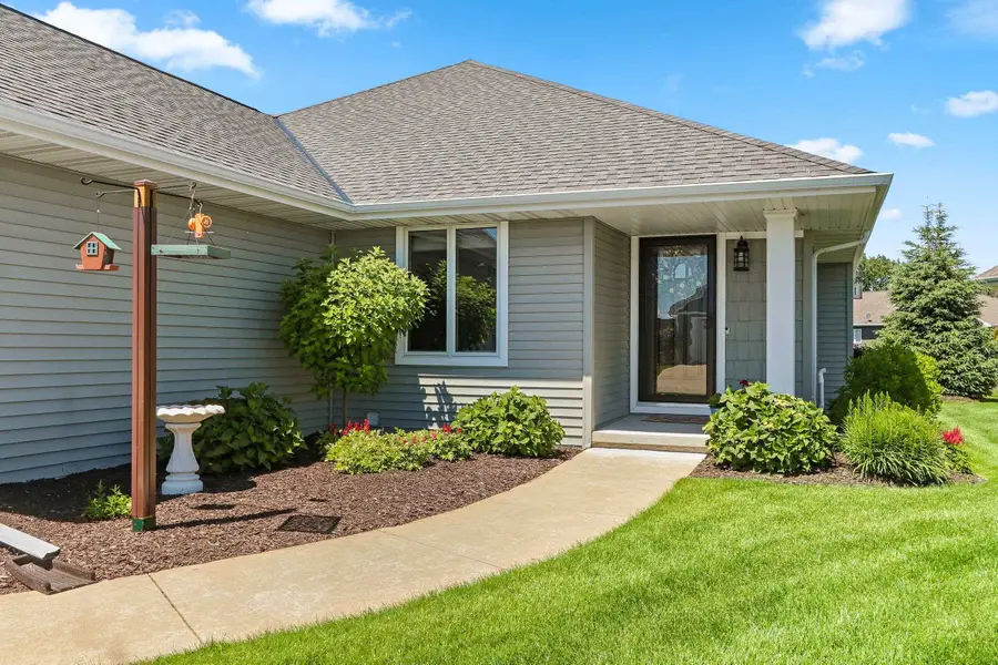 2025 Wisteria Circle, Suamico, WI 54313-3270 - #2