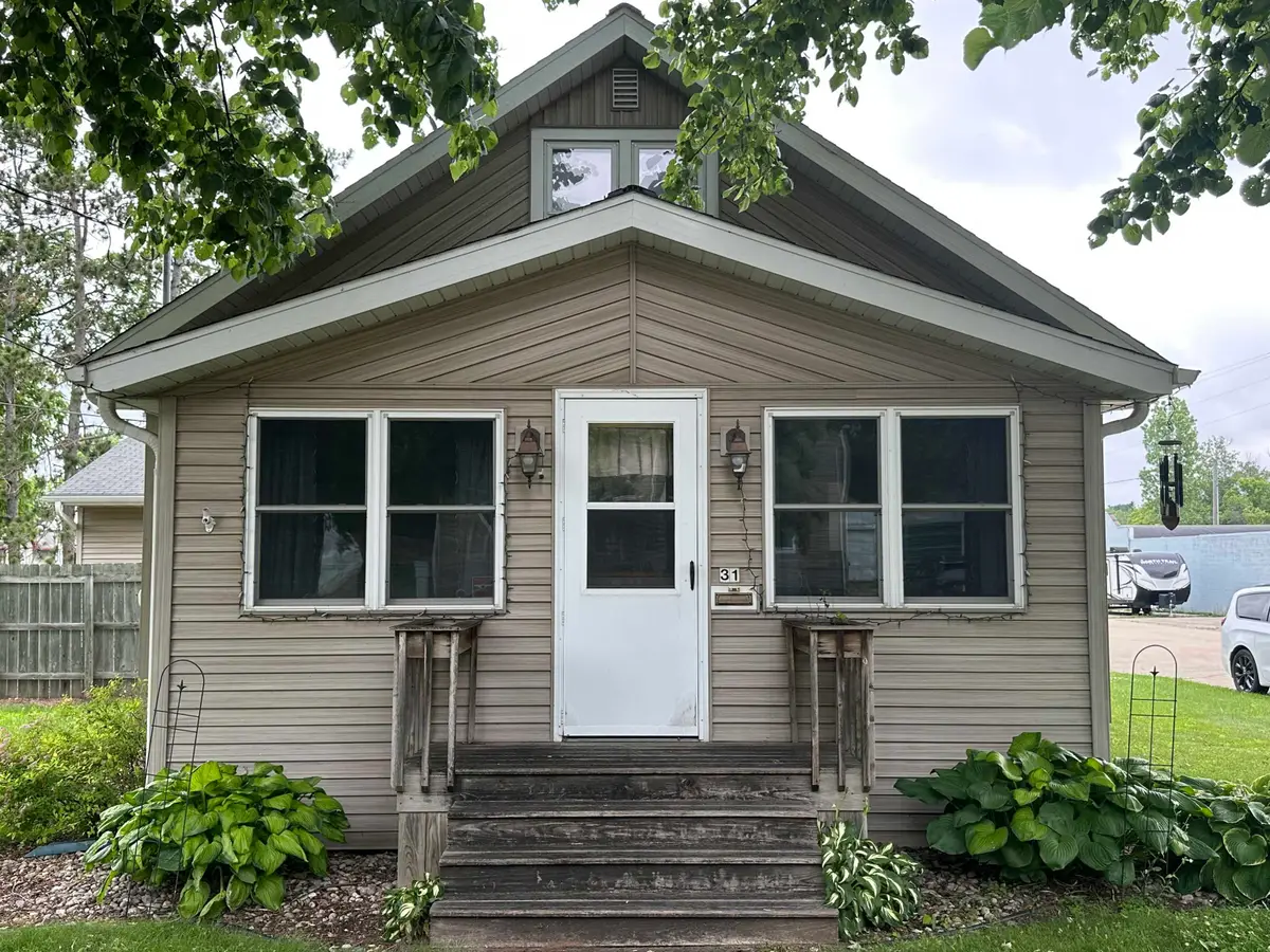 31 E 2nd Street, Clintonville, WI 54929-1705 - #1
