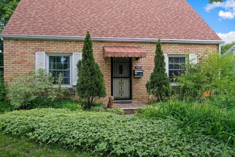 1604 Dousman Street, Green Bay, WI 54303-3210 - #3