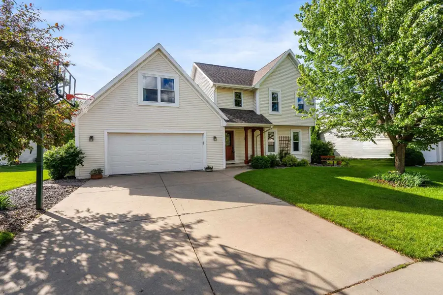 4501 N Stonebridge Court, Appleton, WI 54913 - #2
