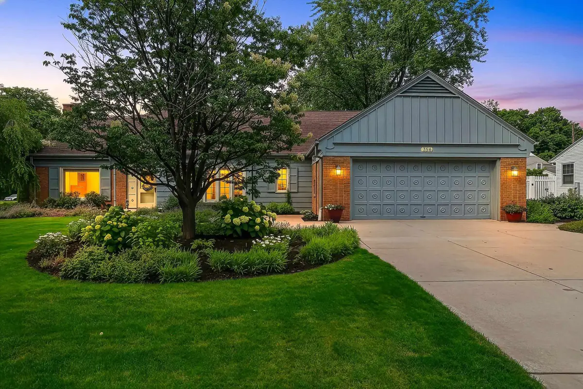 356 Warren Court, Green Bay, WI 54301 - #1
