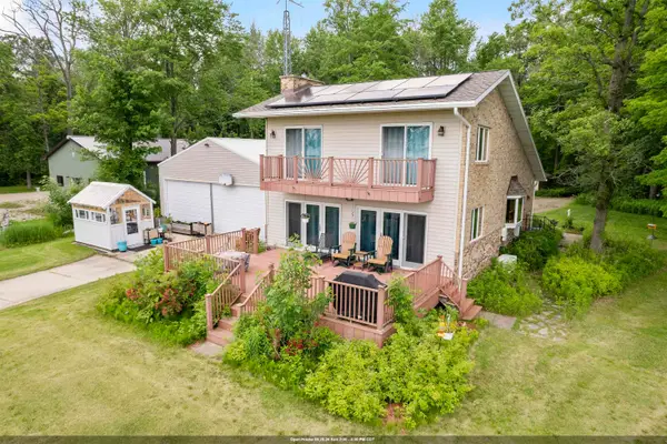 7890 County Road Y, OCONTO, WI 54153