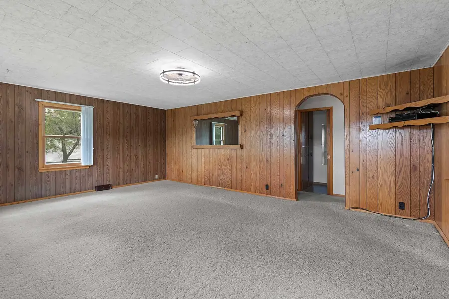 243 E Chicago Road, Wautoma, WI 54982 - #2