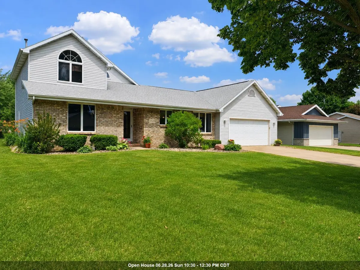 3529 N Morrison Street, Appleton, WI 54911 - #1
