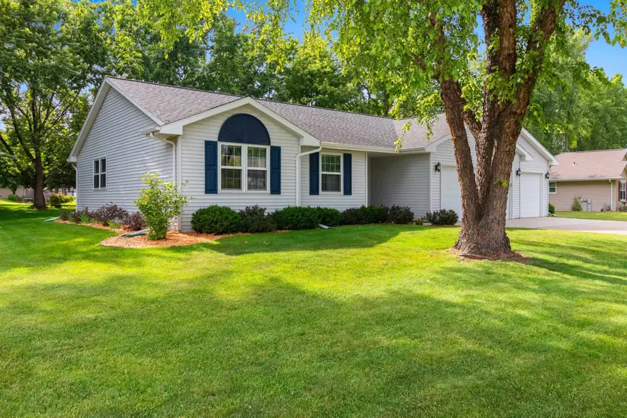3125 Woodland Reserve Lane, Green Bay, WI 54313-4037 - #3