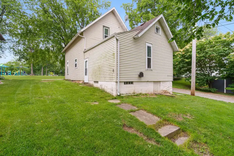 209 Kenneth Avenue, Kaukauna, WI 54130 - #2