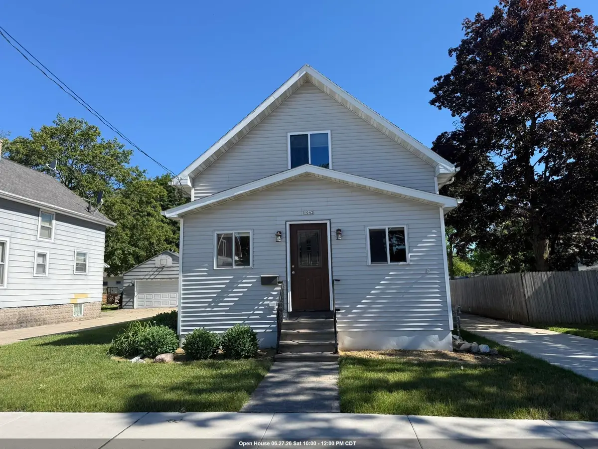 1042 Tyler Avenue, Oshkosh, WI 54902-3465 - #1