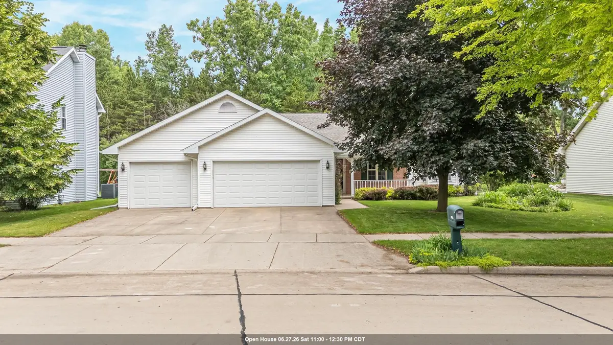 1424 E Keystone Lane, Appleton, WI 54913 - #1