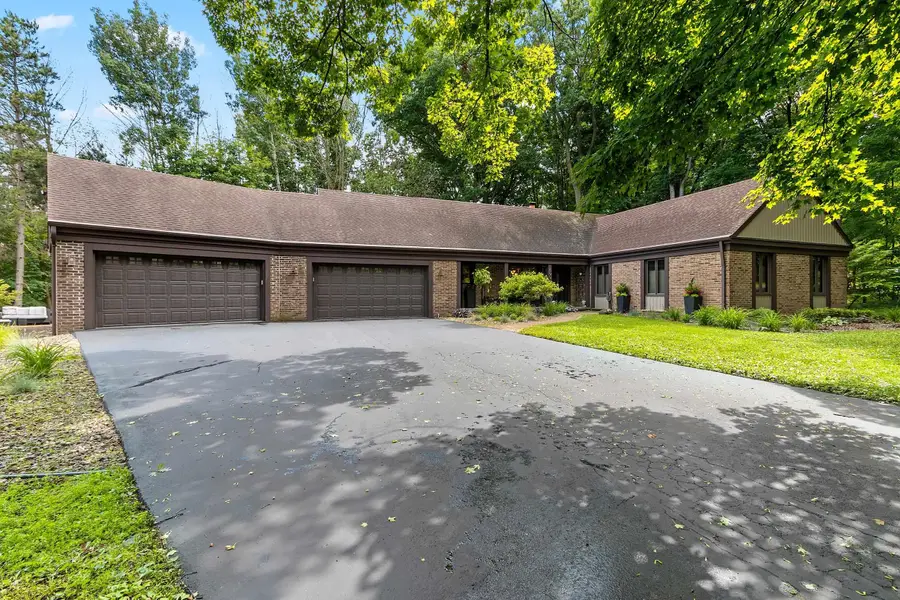 899 Pine Hill Drive, Oneida, WI 54155-9162 - #2