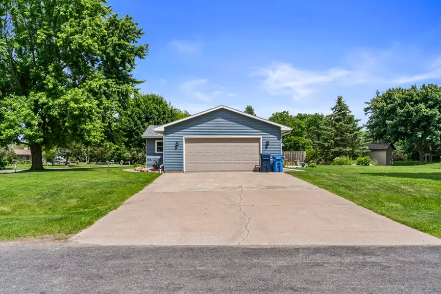 1595 Nelson Court, Neenah, WI 54956 - #2