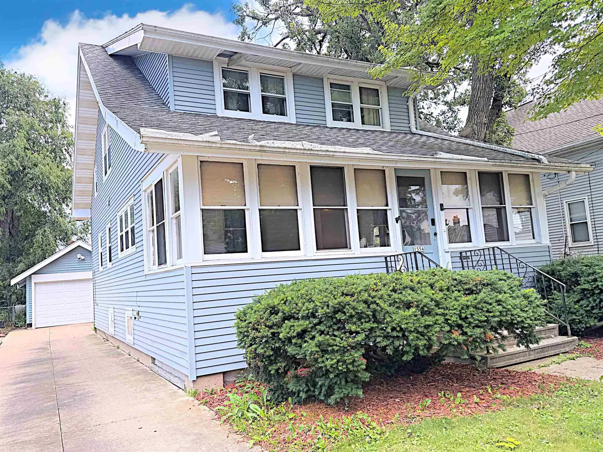 1554 Plummer Street, Oshkosh, WI 54902 - #1