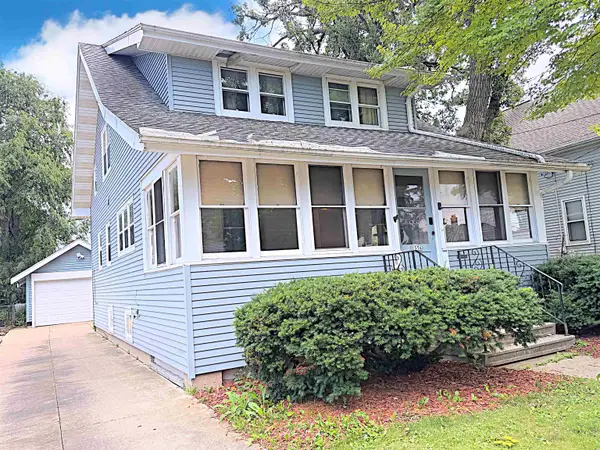 1554 Plummer Street, OSHKOSH, WI 54902