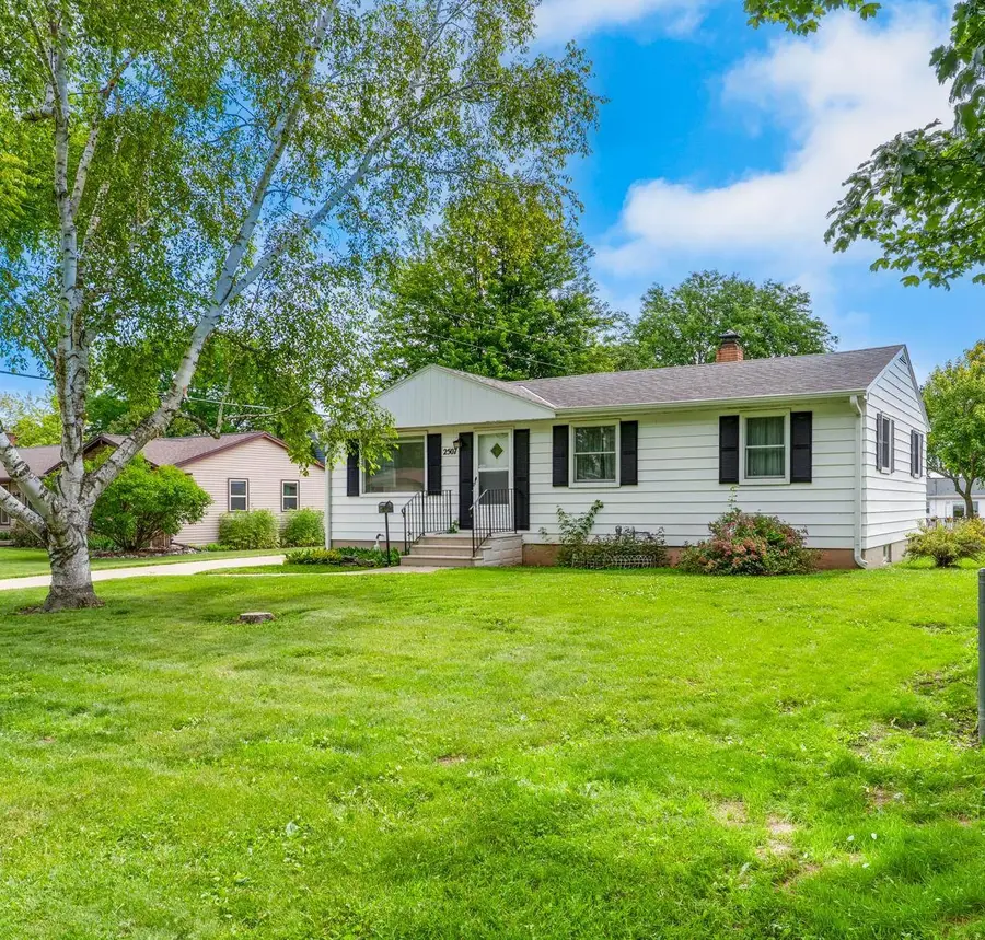 2507 Greenwald Street, Green Bay, WI 54301 - #2