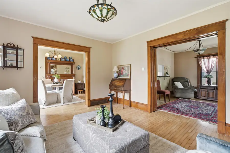 1519 S Kernan Avenue, Appleton, WI 54915 - #2