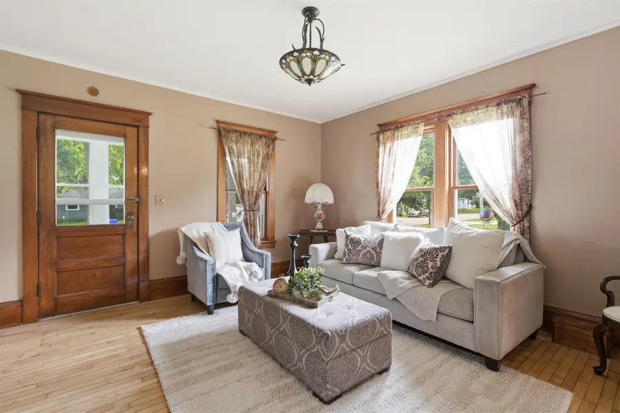 1519 S Kernan Avenue, Appleton, WI 54915 - #3