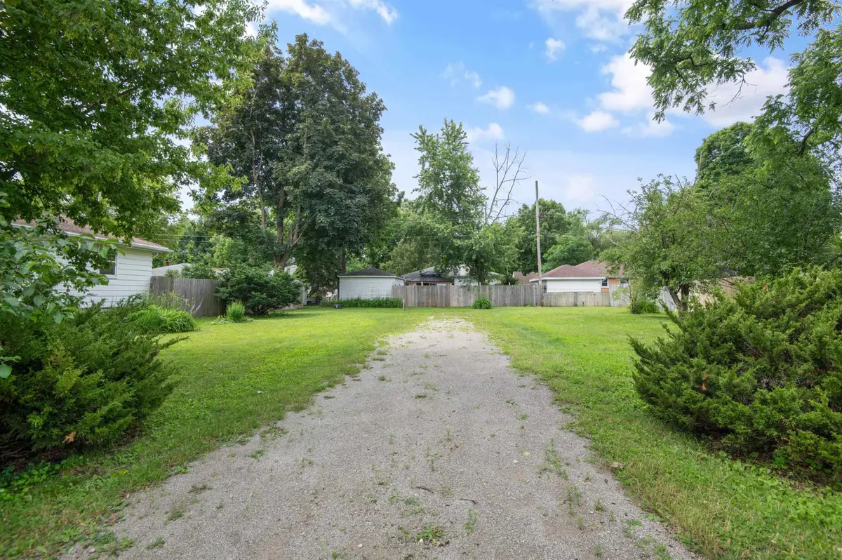 1063 Langlade Avenue, Green Bay, WI 54304-3372 - #1