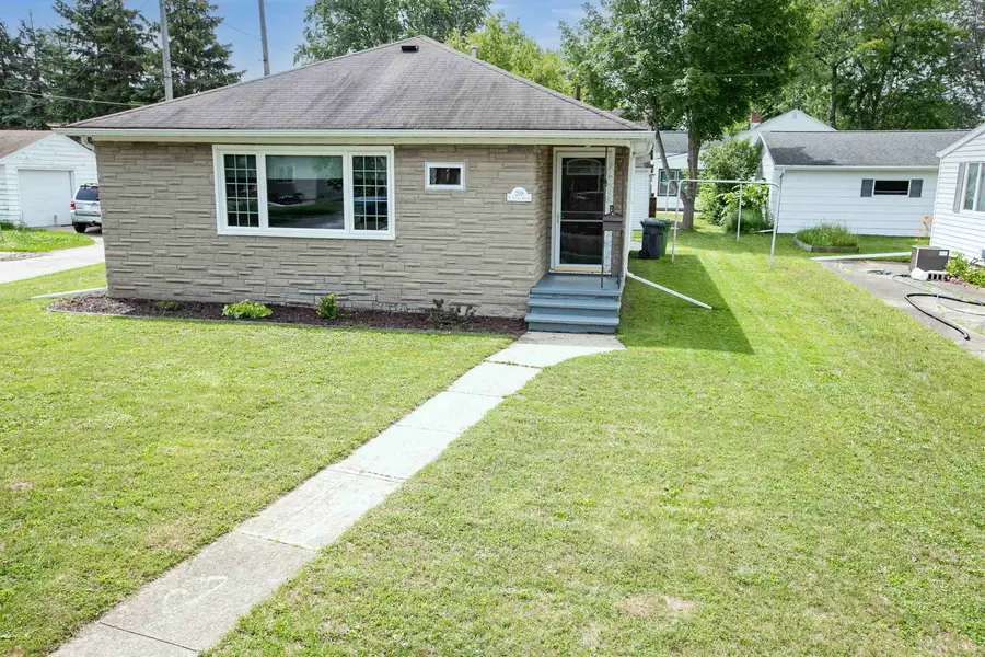 209 E 2nd Street, Kimberly, WI 54136-1914 - #3