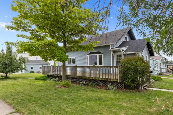 127 Madison Street, MENASHA, WI 54952