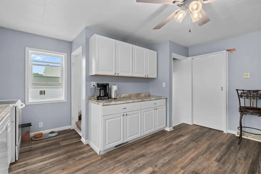 127 Madison Street, Menasha, WI 54952 - #3