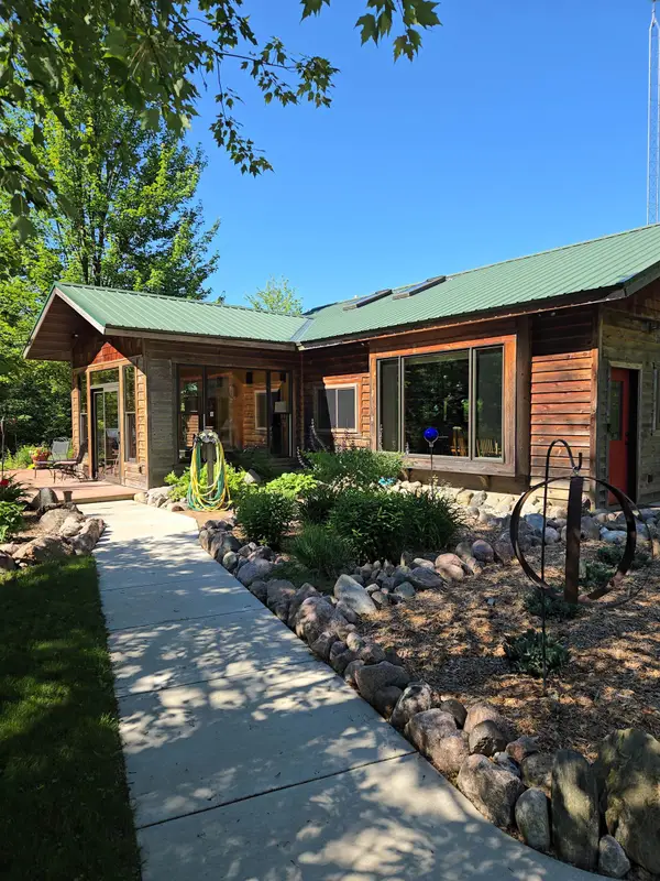 N11166 Deer Lake Road, ATHELSTANE, WI 54301