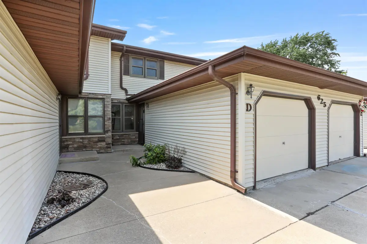 625 S Olson Avenue #D, Appleton, WI 54914 - #1