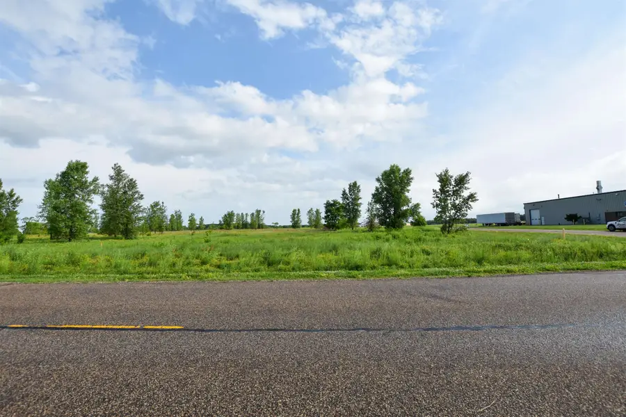 Runway Drive, Waupaca, WI 54981-0000 - #2